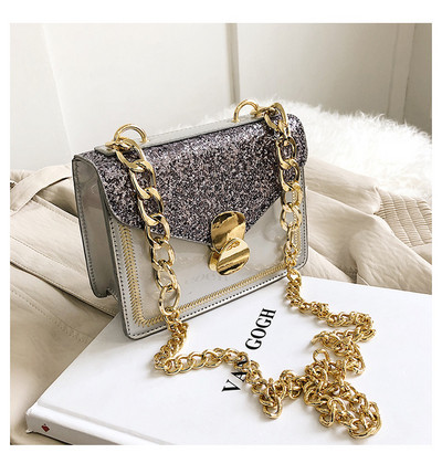 Κομψή γυναικεία τσάντα με λαμπερά στοιχεία σε τρία χρώματα και μεγάλη μεταλλική αλυσίδα