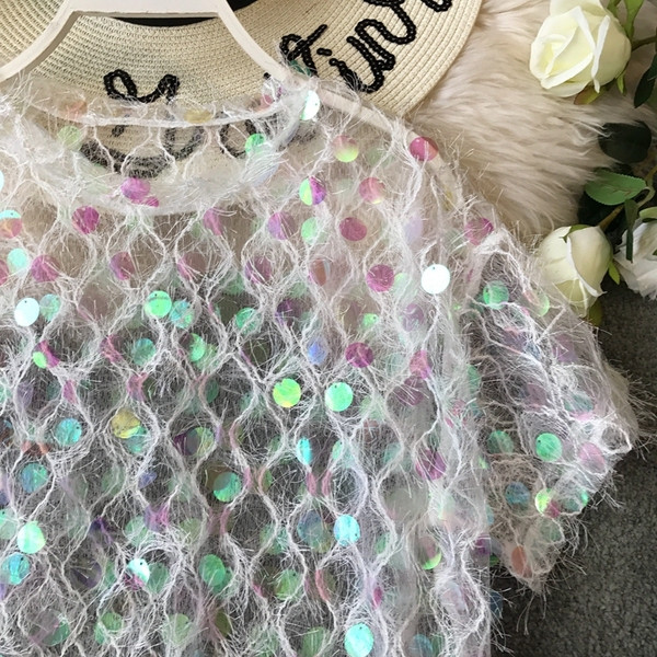 Modern női póló flitterekkel, két színben