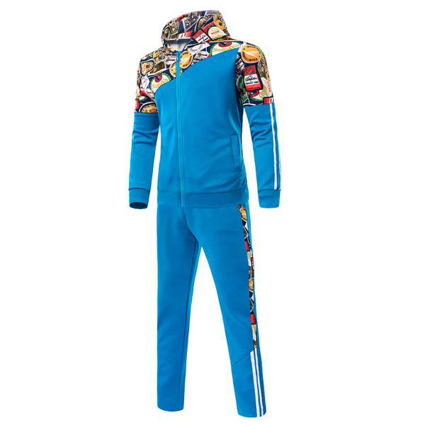 Aktuális férfi öltöny három színben fehér szegéllyel