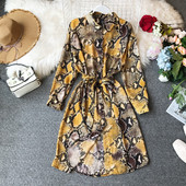 Modern női ruha mintával több színben