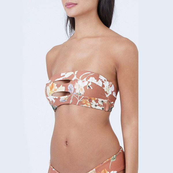 Hit csíkos női fürdőruha virágos motívummal