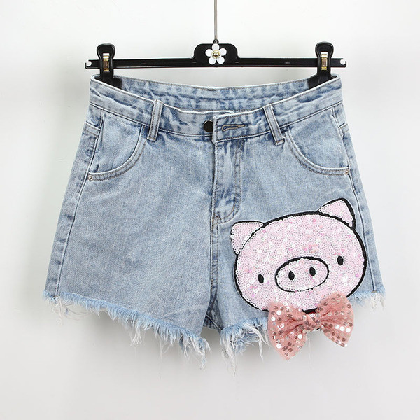 Stílusos női szett 3D elemekkel és alkalmazással