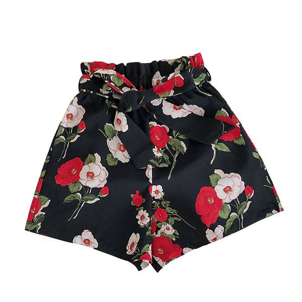 Női rövidnadrág új modellje fehér és fekete színben, virágmintával