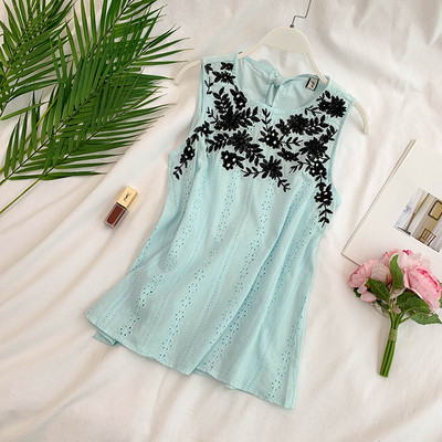 Női lezser felső, széles pántokkal és több színben hímzéssel