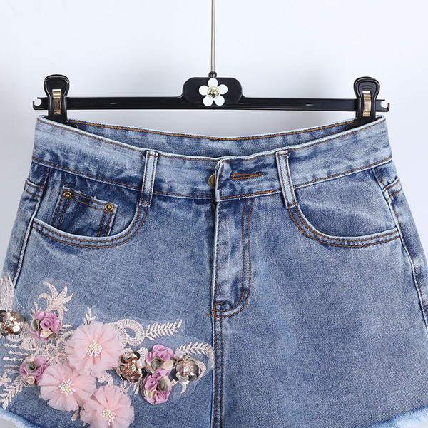 Stílusos női szett két részből 3D elemekkel