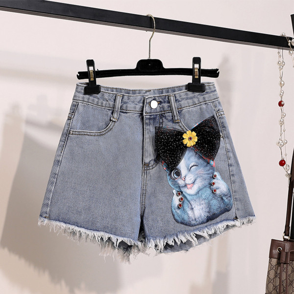 Set modern pentru femei din două părți - pantaloni scurți și un tricou