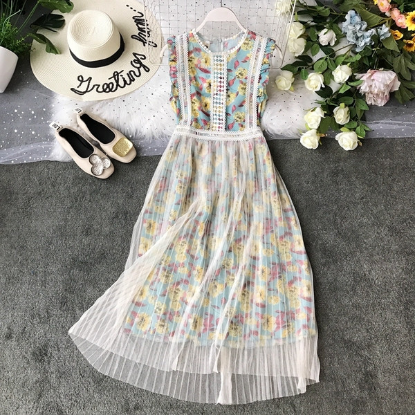 Rochie moderna de dama cu motive florale si decolteu O