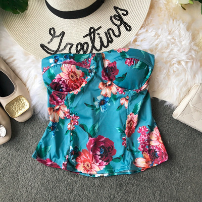 Bustiera de dama eleganta in trei culori cu motiv floral