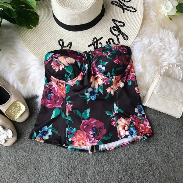 Bustiera de dama eleganta in trei culori cu motiv floral