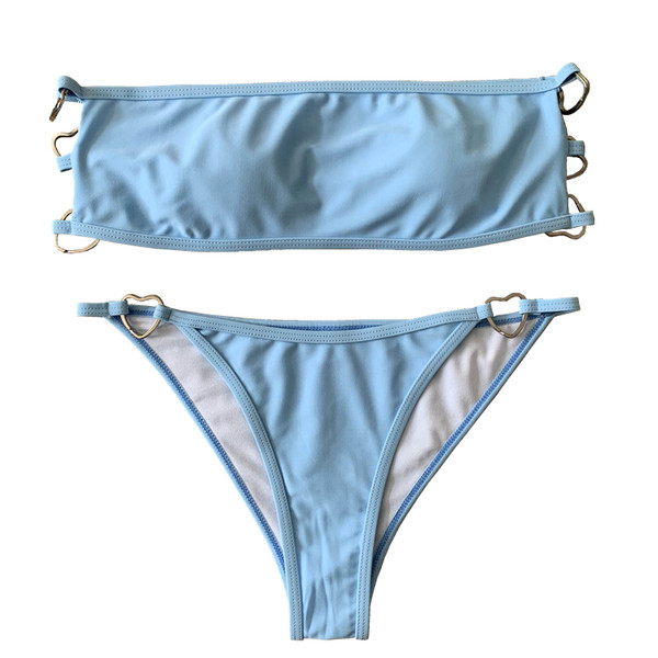 Női fürdőruha kék színben, fém díszítéssel