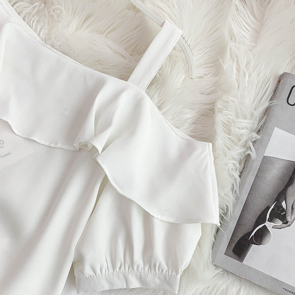 Μοντέρνο γυναικείο σετ από δύο κομμάτια σορτς + μπλούζα σε διάφορα χρώματα