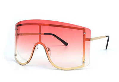 Aktuális női napszemüveg új modellje több színben