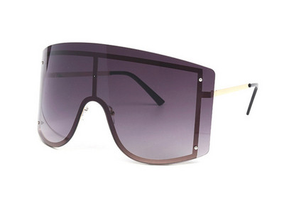 Aktuális női napszemüveg új modellje több színben