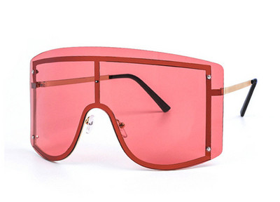 Aktuális női napszemüveg új modellje több színben