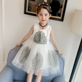 Rochie eleganta pentru copii alb cu tul si decolteu O