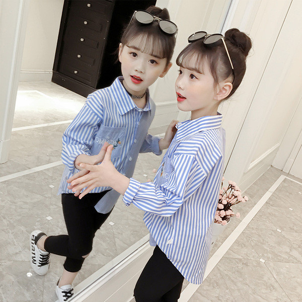 Cămașă pentru fete pentru copii în două culori cu buzunar și broderie