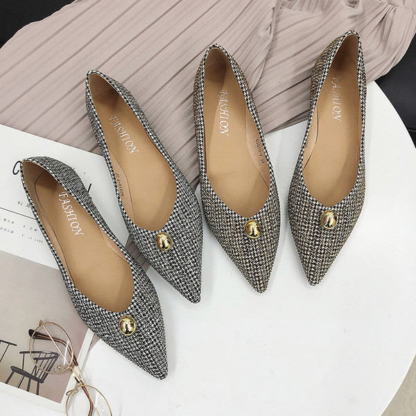 Pantofi eleganti de dama - model ascutit in doua culori