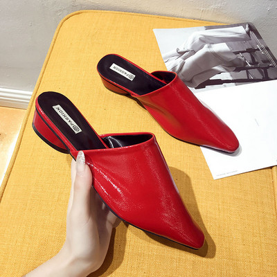 Modern női cipő sarokkal három színben, öko bőrből