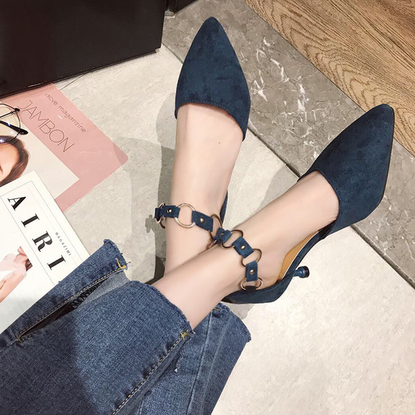 Aktuális női magassarkú cipő három színben, öko velúrból