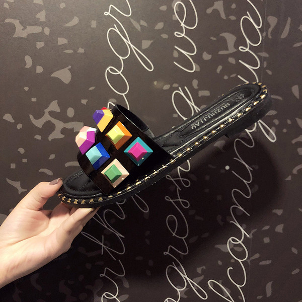 Női modern papucs két színben, öko bőrből