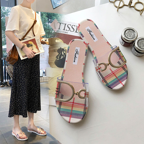 Aktuális női papucs fém díszítéssel két színben