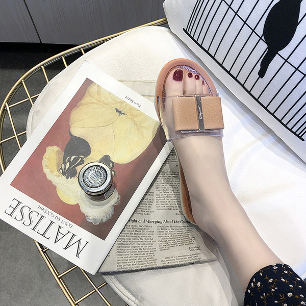 Papuci de dama moderni in patru culori cu un element stralucitor