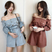 Modern, csupasz vállú női overall, két színben