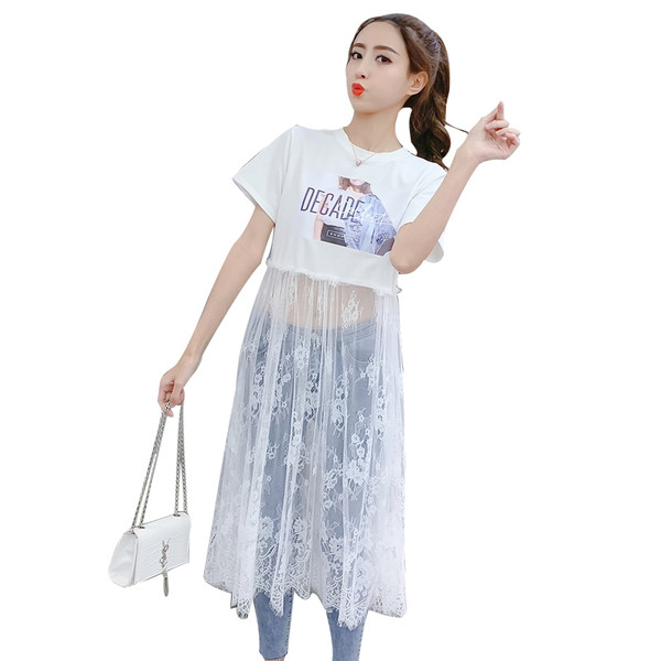 Modern, fekete-fehér csipkés női póló