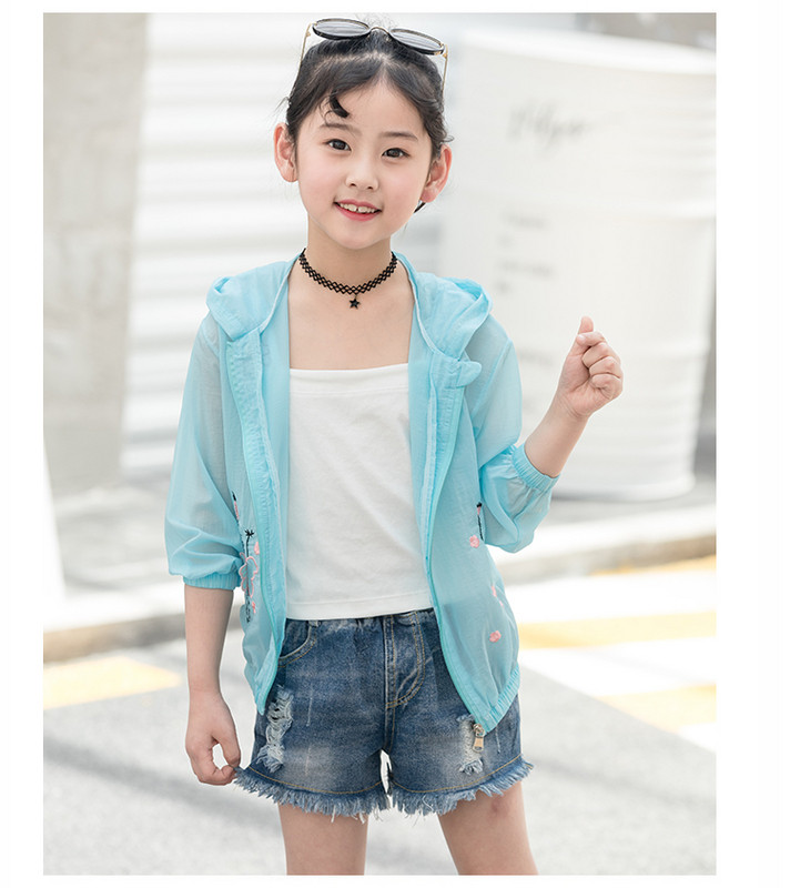 Μοντέρνο γυναικείο μπουφάν  σε τρία χρώματα για κορίτσια