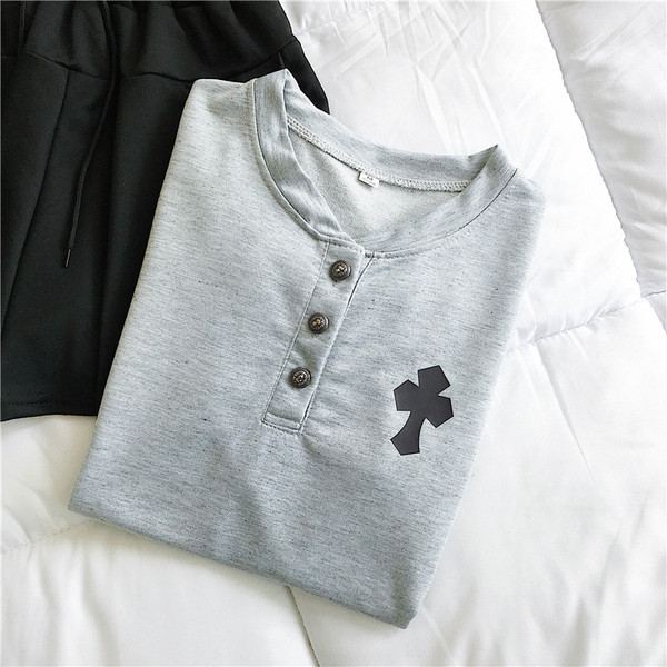 Καθημερινό γυναικείο σετ - μπλουζάκι + σορτς 