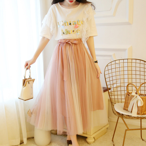 Set de dama modern din doua parti tricou + fusta