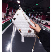 Aktuális női ökobőr deréktáska három színben