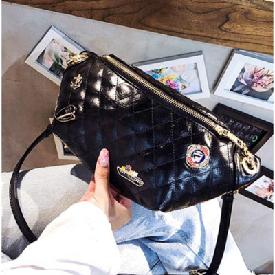 Aktuális női ökobőr deréktáska három színben