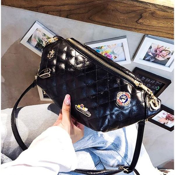 Aktuális női ökobőr deréktáska három színben