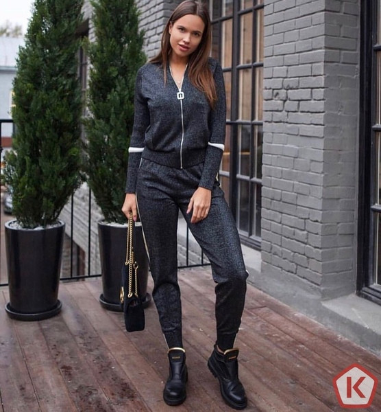 Napi női csapat – két részből áll