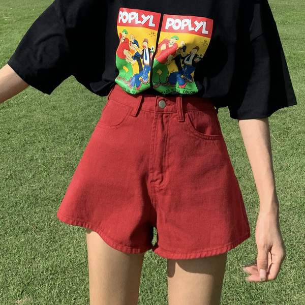 Divatos női rövidnadrág széles modell, magas derékkal, több színben