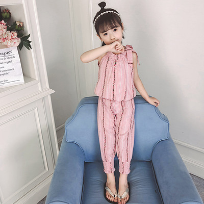 Modern, fehér és rózsaszín szett lányoknak