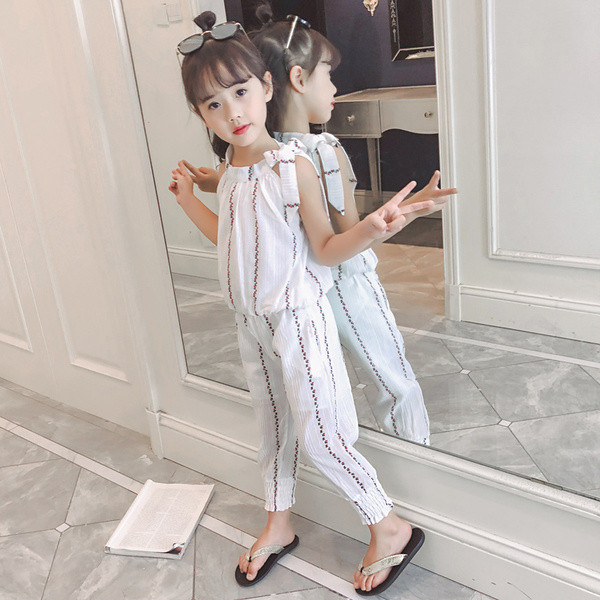 Modern, fehér és rózsaszín szett lányoknak