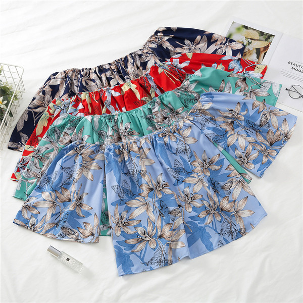 Stílusos női blúz különböző színekben virágos motívummal