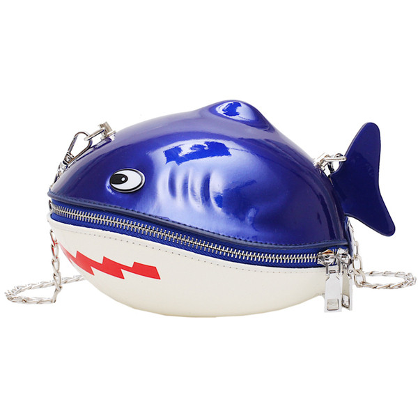 Öko bőrből készült modern női táska négy színben, fém fogantyúval