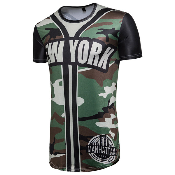 Modern férfi póló terepszínű mintával és felirattal