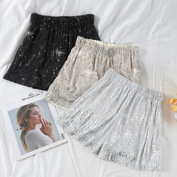 Modern női rövidnadrág flitterekkel, három színben