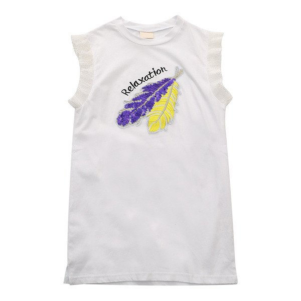 Modern gyerekruha fehér színben, hímzéssel és flitterekkel