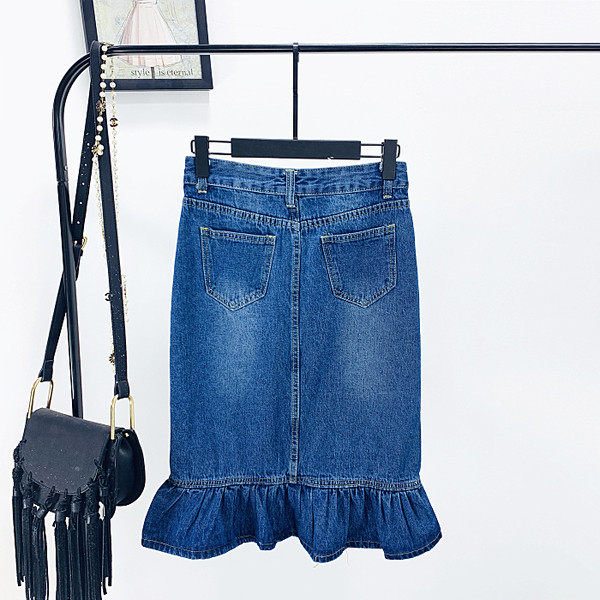 Modern női farmerszoknya hímzéssel, magas derékkal