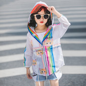 Modern gyerekkabát lányoknak kapucnival és nyakkendővel