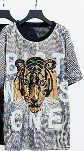 Modern női blúz fekete és ezüst flitterekkel