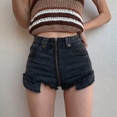 Alkalmi női rövidnadrág fekete és kék színben