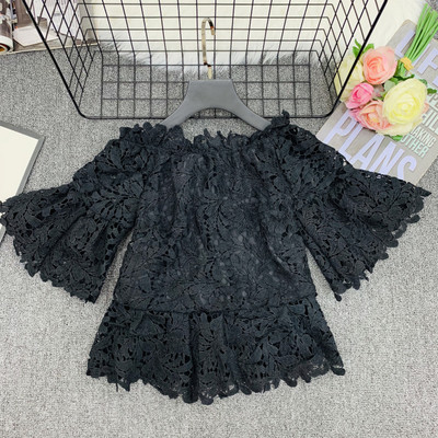 Modern női blúz hímzéssel és lótusz ujjakkal