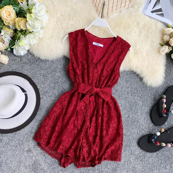 Női csipke kombiné V-nyakkal, több színben