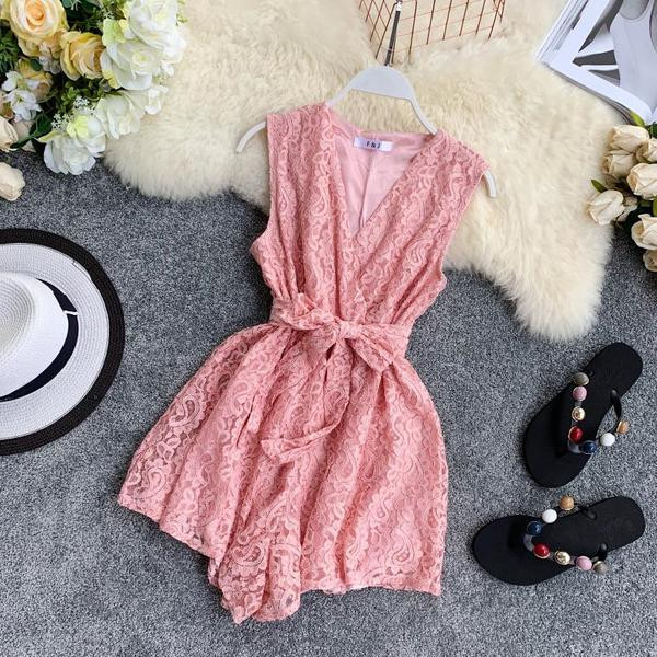 Női csipke kombiné V-nyakkal, több színben